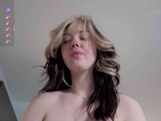 Vanessa-Walters webcam