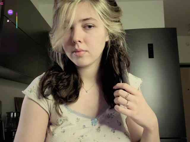 Vanessa-Walters webcam