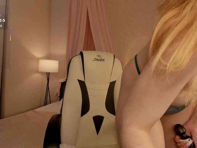 Vanessa-Walters webcam
