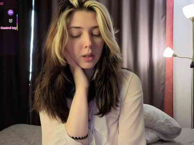 Vanessa-Walters webcam