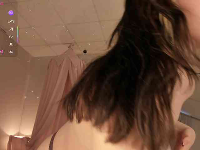 Vanessa-Walters webcam