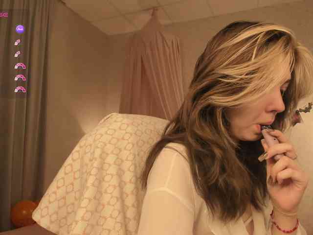 Vanessa-Walters webcam
