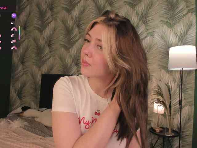 Vanessa-Walters webcam