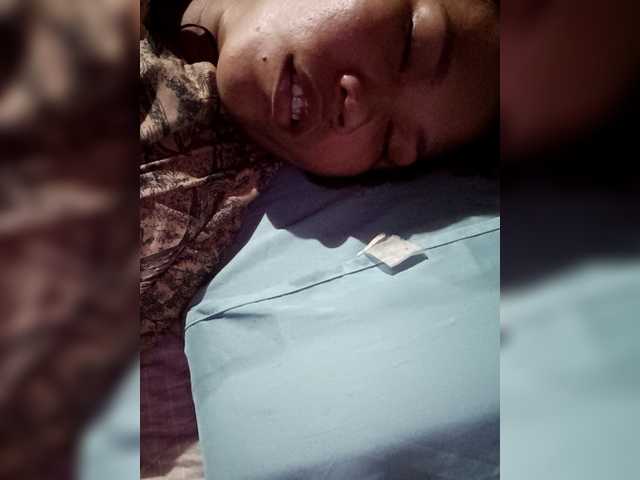 Bunnygreen's BongaCams show and profile