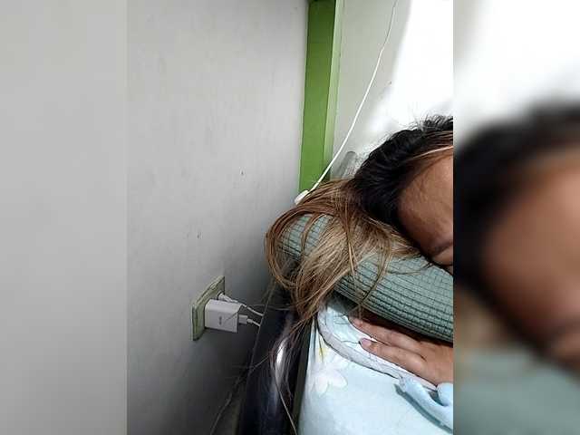 Bunnygreen's BongaCams show and profile