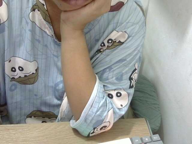 Bunnygreen's BongaCams show and profile