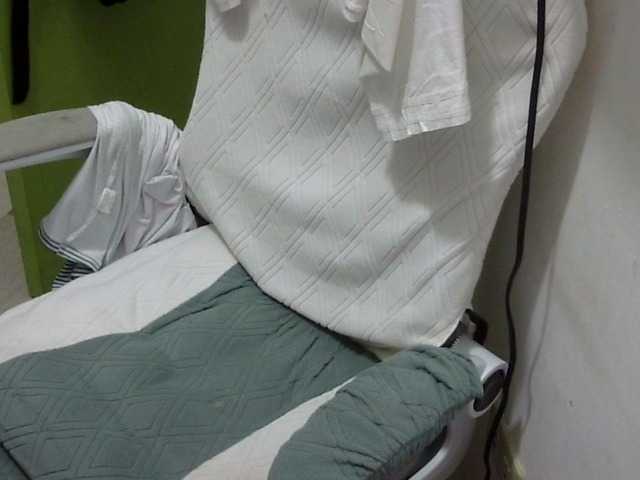 Bunnygreen's BongaCams show and profile