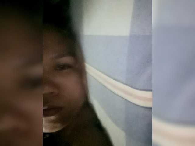 Bunnygreen's BongaCams show and profile