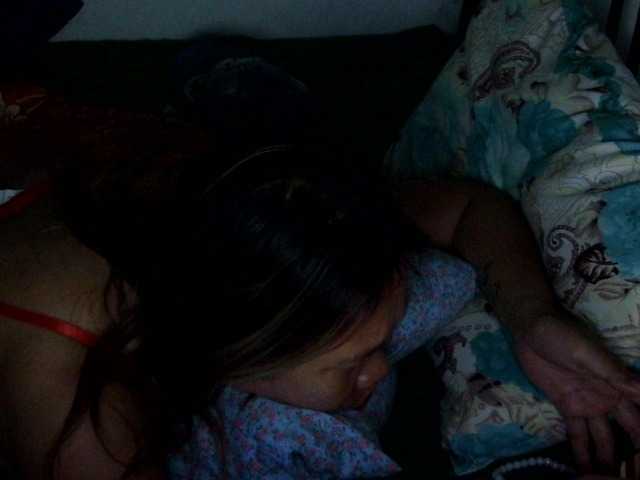 Bunnygreen's BongaCams show and profile