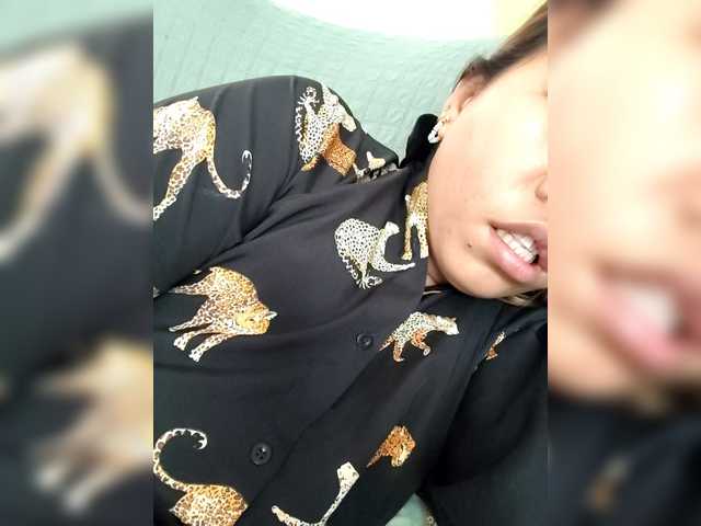 Bunnygreen's BongaCams show and profile