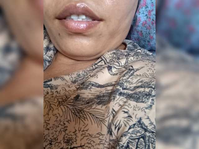 Bunnygreen's BongaCams show and profile