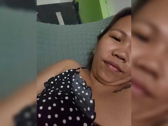 Bunnygreen's BongaCams show and profile