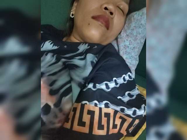 Bunnygreen's BongaCams show and profile