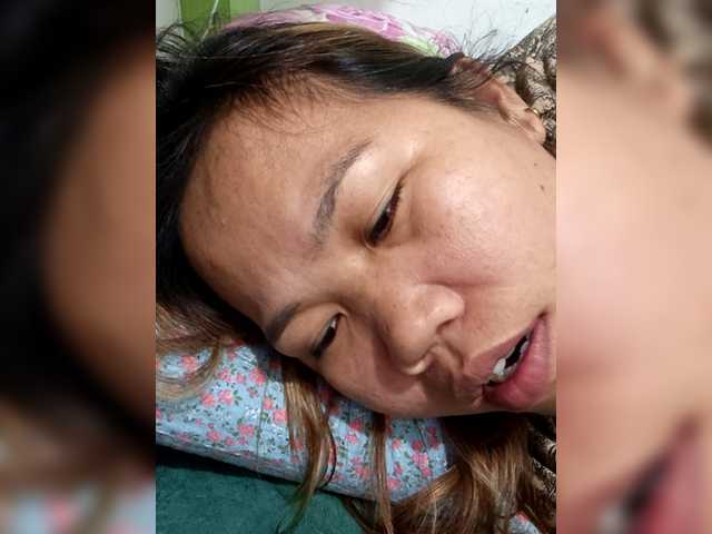 Bunnygreen's BongaCams show and profile