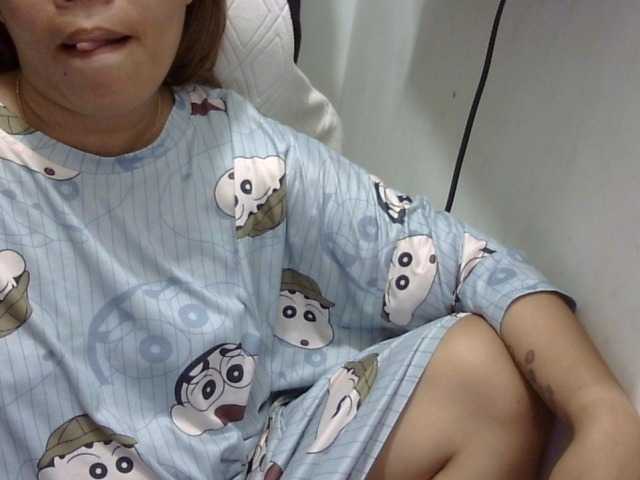 Bunnygreen's BongaCams show and profile