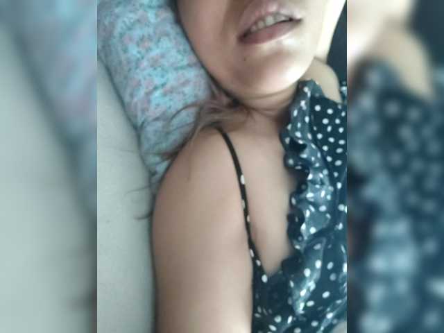 Bunnygreen's BongaCams show and profile