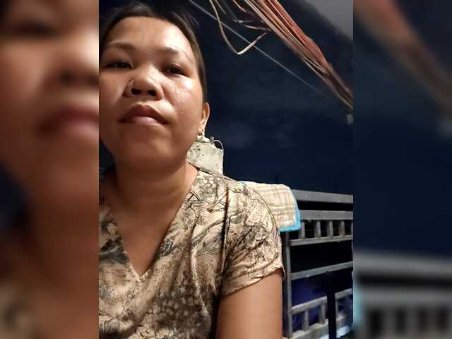 Bunnygreen's BongaCams show and profile