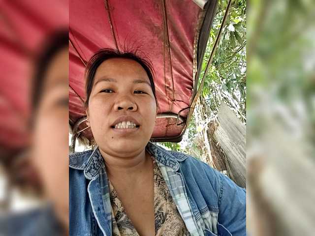 Bunnygreen's BongaCams show and profile