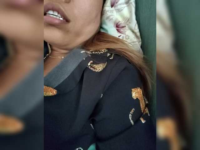 Bunnygreen's BongaCams show and profile