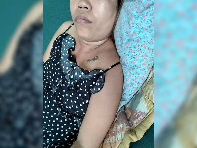 Bunnygreen's BongaCams show and profile