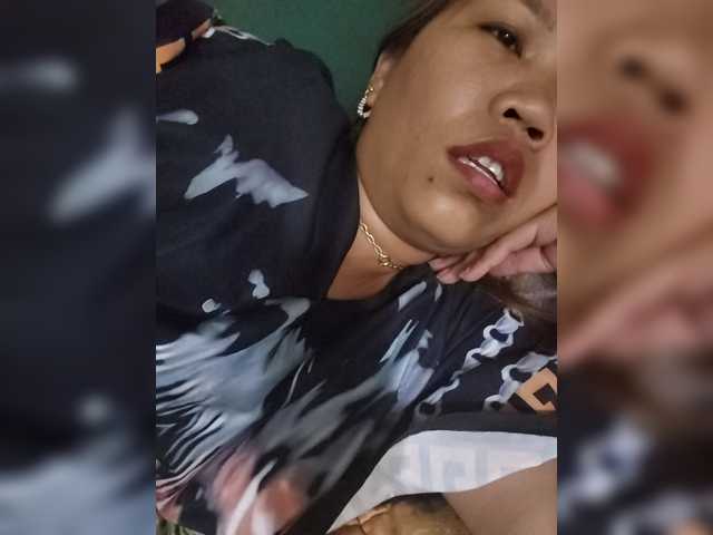 Bunnygreen's BongaCams show and profile