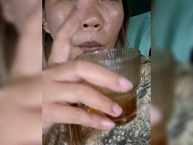 Bunnygreen's BongaCams show and profile