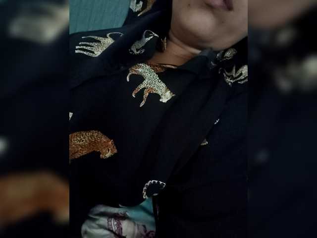 Bunnygreen live cam profile