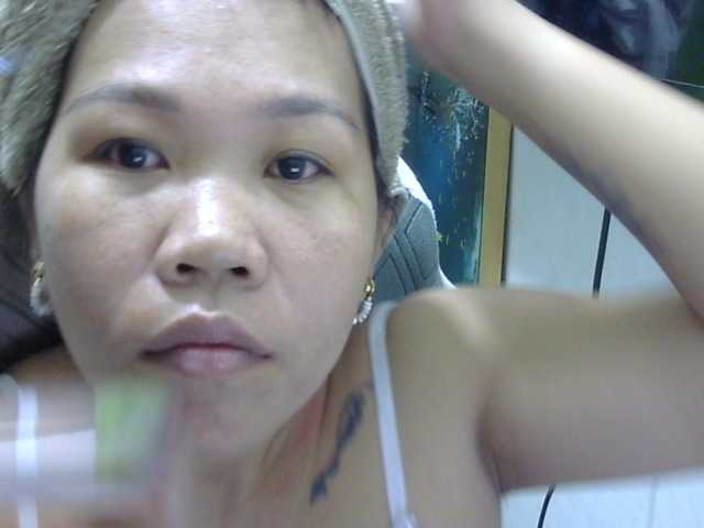 Bunnygreen's BongaCams show and profile