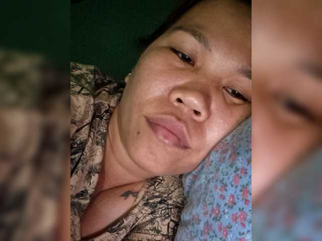 Bunnygreen's BongaCams show and profile