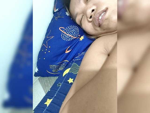 Bunnygreen's BongaCams show and profile