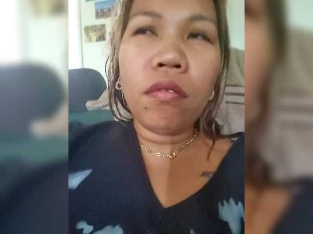 Bunnygreen's BongaCams show and profile