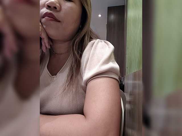 Bunnygreen's BongaCams show and profile