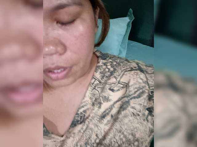 Bunnygreen's BongaCams show and profile