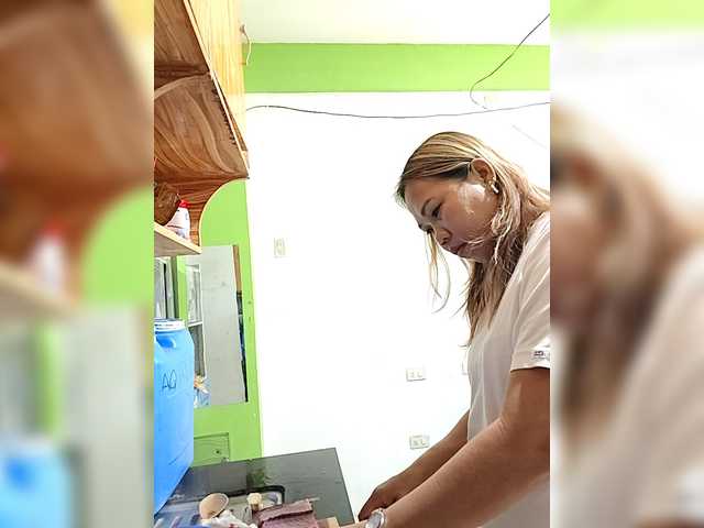 Bunnygreen's BongaCams show and profile