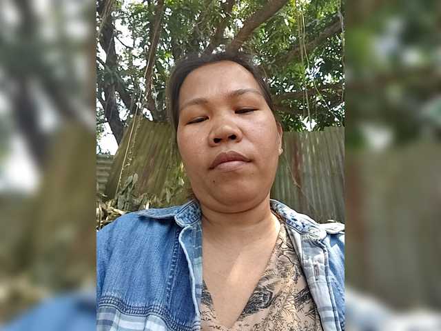 Bunnygreen's BongaCams show and profile