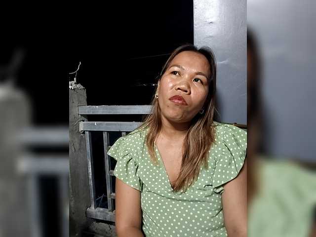 Bunnygreen's BongaCams show and profile