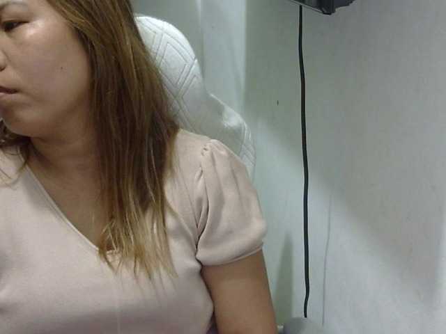 Bunnygreen's BongaCams show and profile