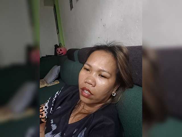 Bunnygreen's BongaCams show and profile