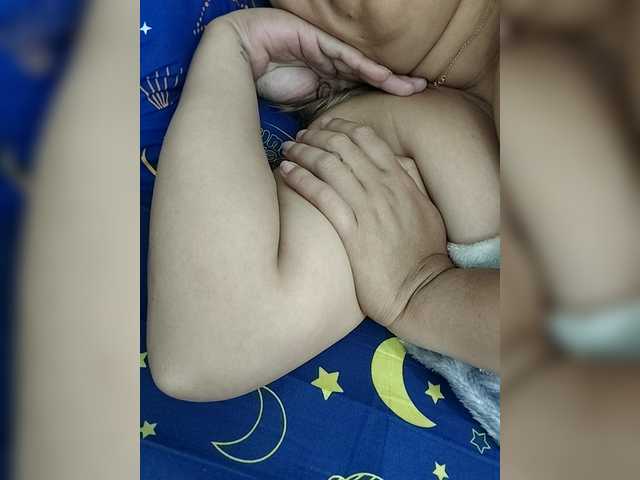 Bunnygreen's BongaCams show and profile