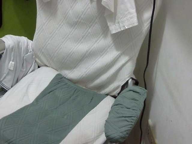 Bunnygreen's BongaCams show and profile