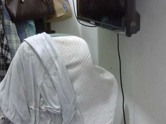 Bunnygreen's BongaCams show and profile