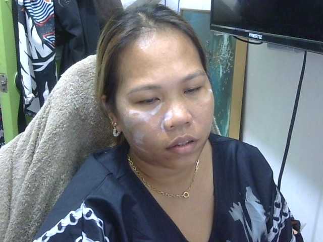 Bunnygreen's BongaCams show and profile