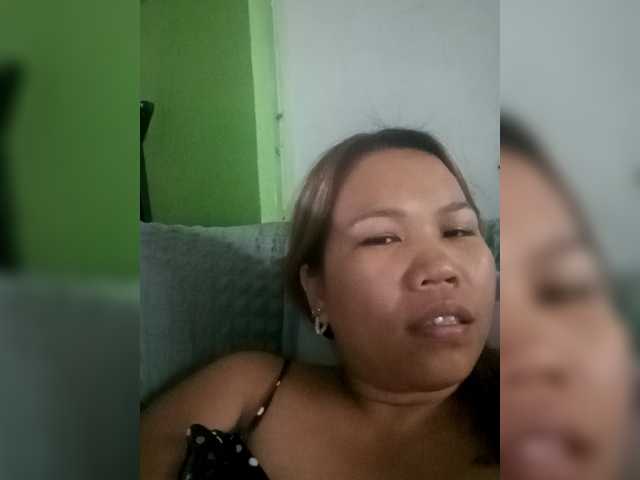 Bunnygreen's BongaCams show and profile