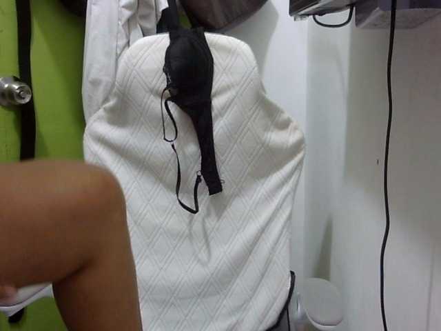 Bunnygreen's BongaCams show and profile