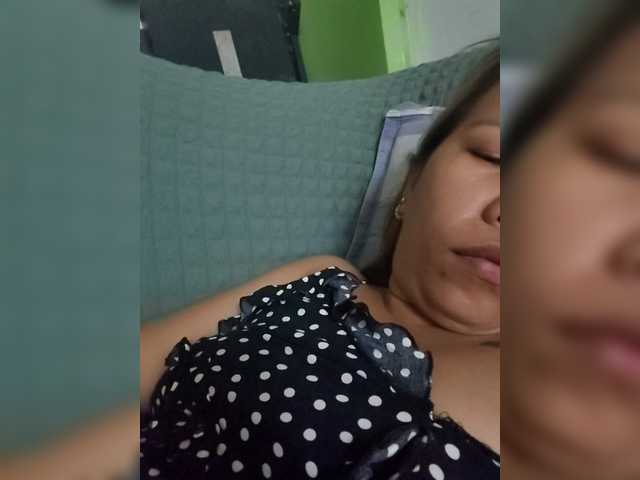 Bunnygreen's BongaCams show and profile