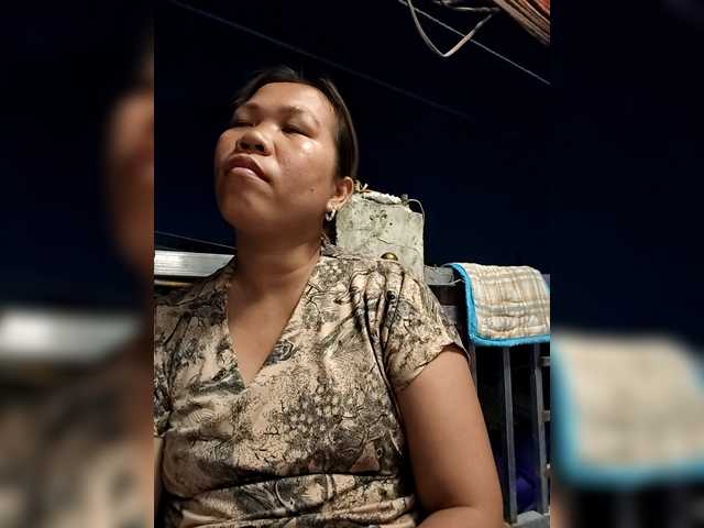 Bunnygreen's BongaCams show and profile