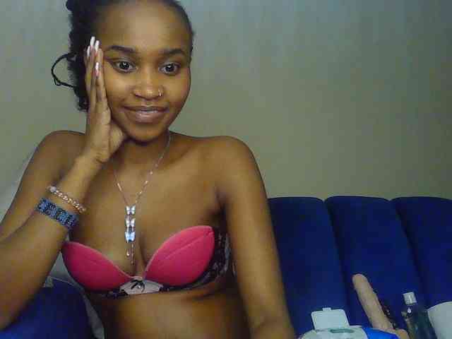 Sierraxoxox webcam