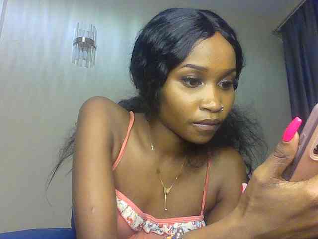 Sierraxoxox webcam