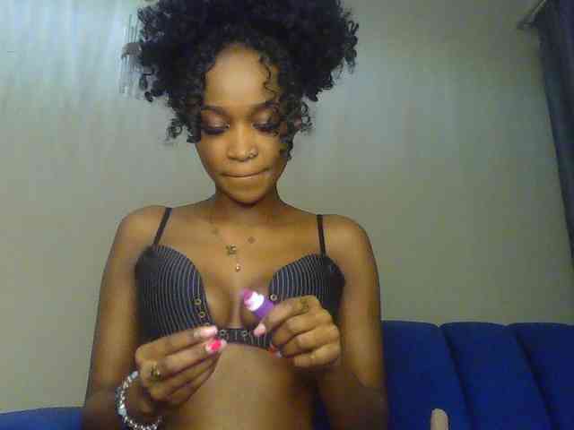 Sierraxoxox webcam