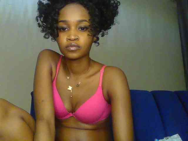 Sierraxoxox webcam